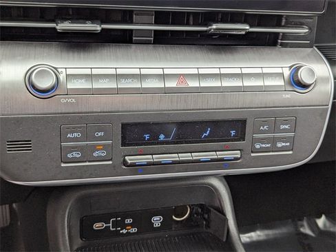 Used 2024 Hyundai Kona SEL image 23