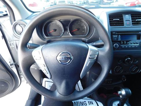 Used 2017 Nissan Versa SV image 22