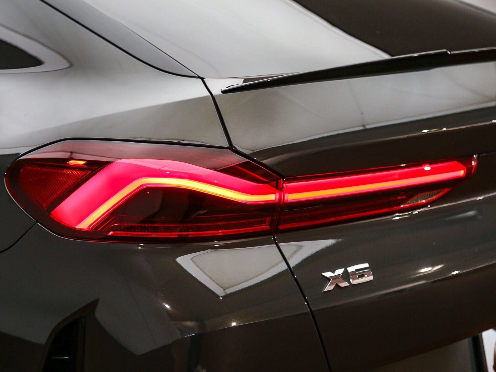 Certified 2025 BMW X6 M60i AWD/4WD image 12