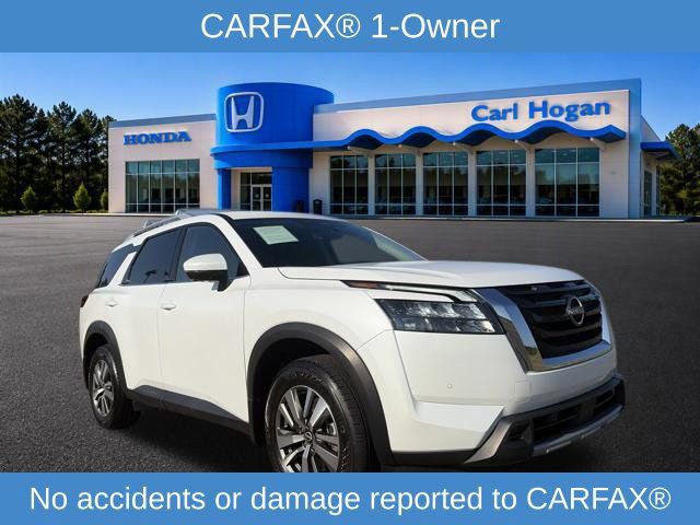 Used 2025 Nissan Pathfinder SL FWD image 2