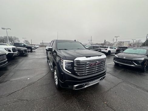 Used 2022 GMC Sierra 1500 Denali image 7