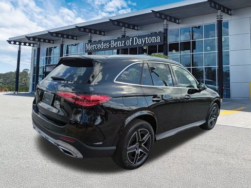 Used 2026 Mercedes-Benz GLC 300 image 4