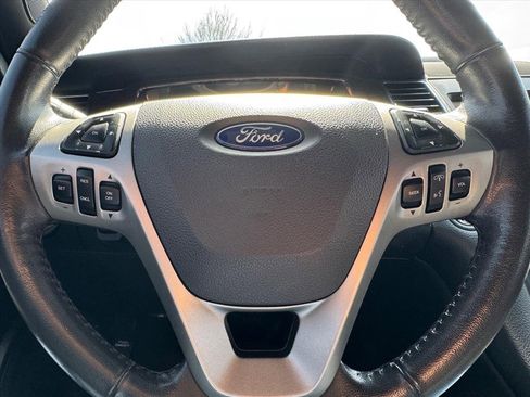 Used 2015 Ford Taurus Limited image 16