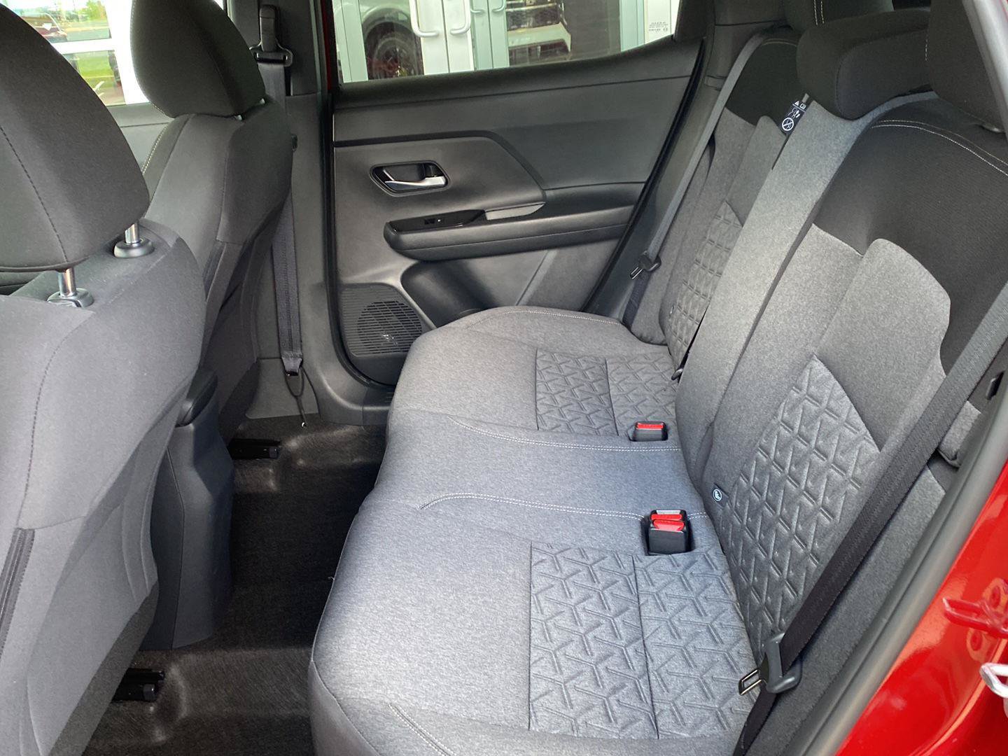Certified 2025 Nissan Kicks SV AWD/4WD image 20