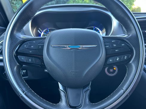 Used 2020 Chrysler Pacifica Limited w/ Quick Oder Package 2EV RED-S image 25