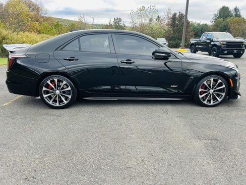 Used 2022 Cadillac CT4 V Blackwing w/ Carbon Fiber 1 Package image 7