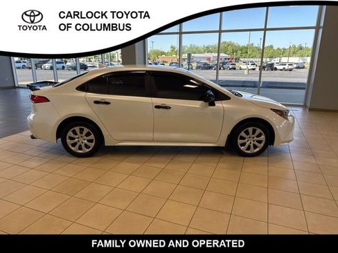 Used 2026 Toyota Corolla LE FWD image 6