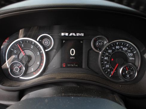 Used 2023 RAM 2500 Big Horn w/ Level 1 Equipment Group AWD/4WD image 9