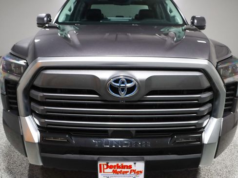 Used 2024 Toyota Tundra Limited AWD/4WD image 4