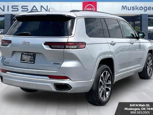Used 2022 Jeep Grand Cherokee L Overland w/ Luxury Tech Group IV RWD image 5