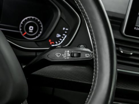 Used 2020 Audi SQ5 Premium Plus w/ Premium Plus Package image 29