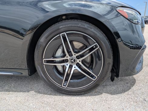 Used 2025 Mercedes-Benz E 350 4MATIC Sedan w/ Winter Package image 11