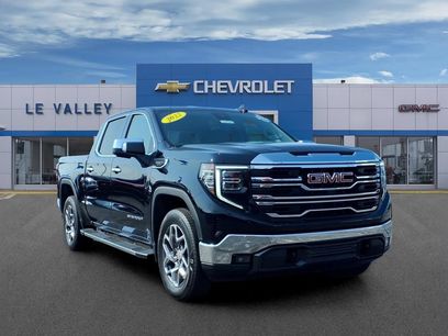 Used 2022 GMC Sierra 1500 SLT w/ SLT Premium Plus Package
