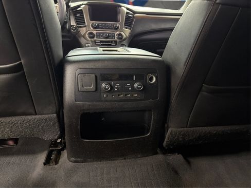Used 2019 GMC Yukon XL Denali w/ Denali Ultimate Package RWD image 32