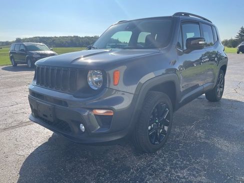 Used 2023 Jeep Renegade Altitude image 7