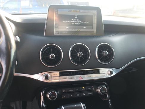 Used 2018 Kia Stinger Premium AWD/4WD image 20