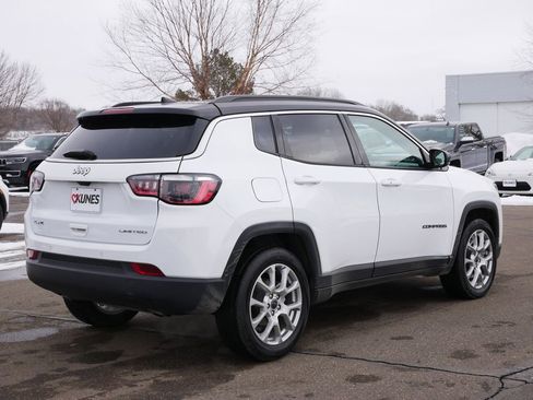Used 2025 Jeep Compass Limited image 7