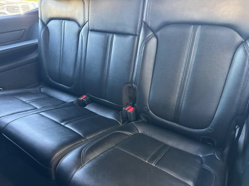 Used 2024 Jeep Wagoneer Series II w/ Flexible Seating Group AWD/4WD image 18