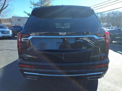 Used 2021 Cadillac XT6 Premium Luxury image 4