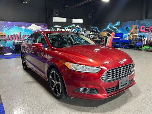 Used 2014 Ford Fusion SE w/ Equipment Group 202A image 8