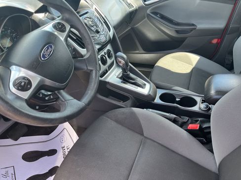 Used 2013 Ford Focus SE FWD image 22