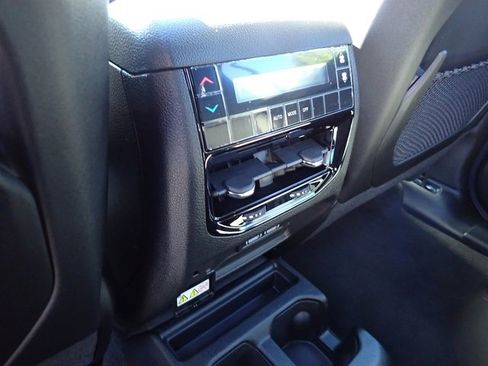 New 2025 Jeep Grand Cherokee L Altitude image 14