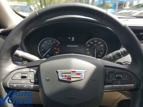 Used 2023 Cadillac XT4 Luxury FWD image 21