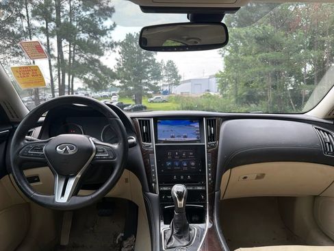 Used 2018 INFINITI Q50 Luxe w/ Essential Package (3.0T Luxe) RWD image 9