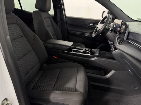 Used 2026 Chevrolet Equinox LT AWD/4WD image 30