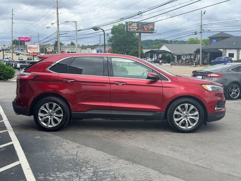 Used 2019 Ford Edge Titanium w/ Equipment Group 301A AWD/4WD image 8