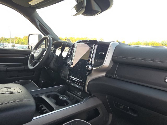 Used 2025 RAM 3500 Laramie w/ Night Edition AWD/4WD image 29