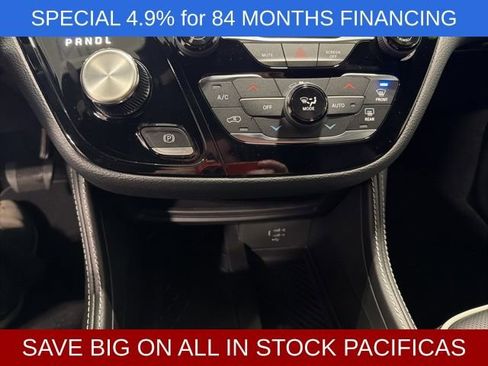 New 2026 Chrysler Pacifica Limited w/ S Appearance Package FWD image 8