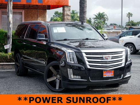 Used 2016 Cadillac Escalade ESV Platinum AWD/4WD image 2