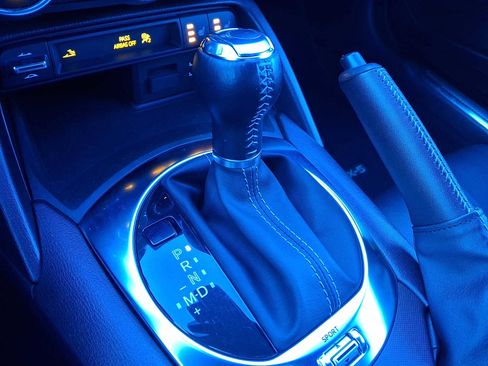 Used 2022 MAZDA MX-5 Miata RF Grand Touring image 9