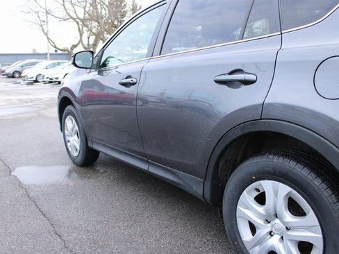 Used 2015 Toyota RAV4 LE image 42