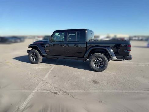 New 2026 Jeep Gladiator Mojave image 7