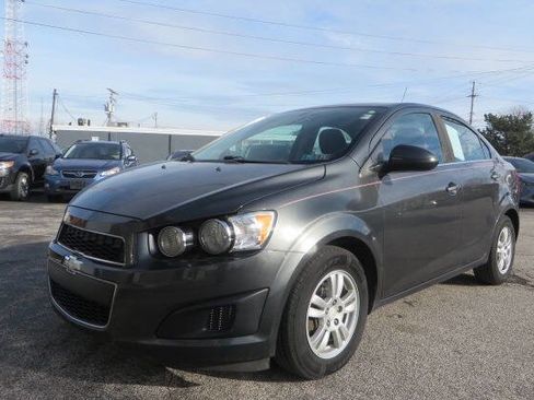 Used 2016 Chevrolet Sonic LT image 10