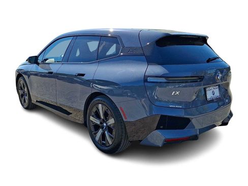 Certified 2023 BMW iX xDrive50 w/ Premium Package AWD/4WD image 4