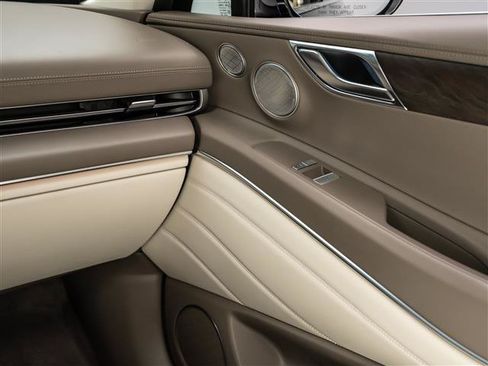 Used 2022 Genesis GV80 3.5T Advanced + AWD/4WD image 30