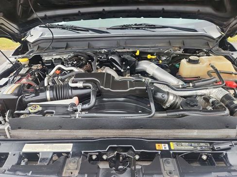 Used 2016 Ford F350 Platinum w/ Platinum Package image 19