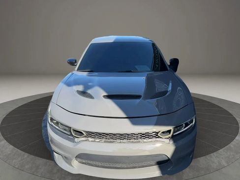 Used 2019 Dodge Charger Scat Pack w/ Plus Group RWD image 5