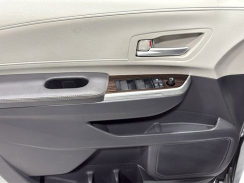 Used 2022 Toyota Sienna XLE image 13