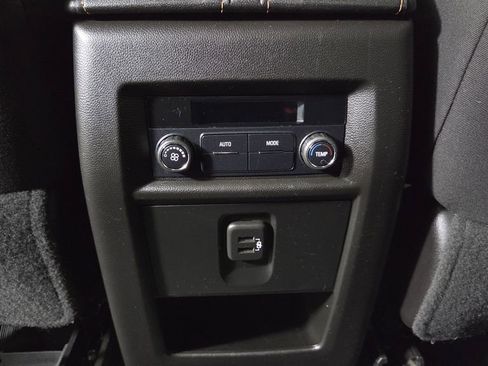 Used 2018 Chevrolet Traverse LT w/ LPO, Cargo Package image 32