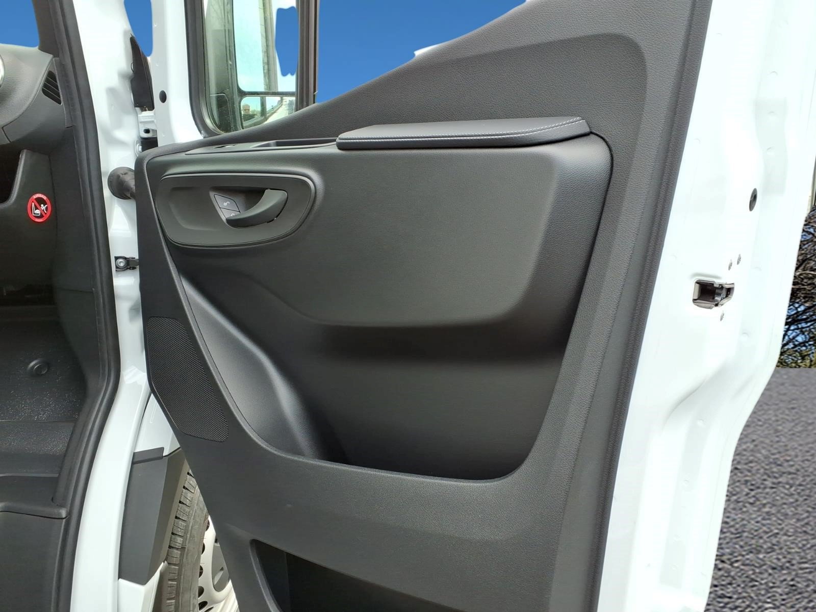 Used 2026 Mercedes-Benz Sprinter 2500 image 11