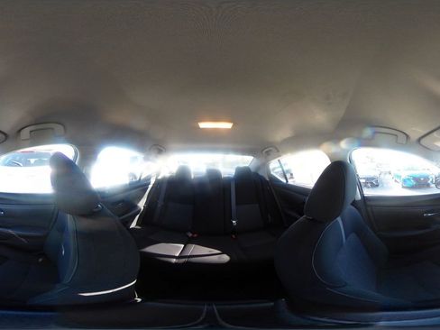 Used 2025 Nissan Sentra SV image 40