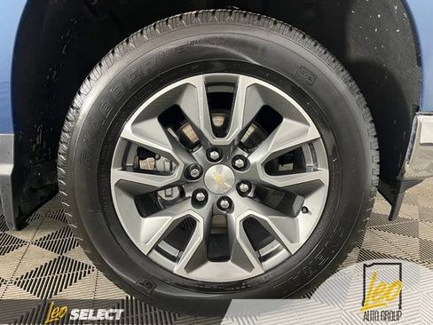 Used 2024 Chevrolet Silverado 1500 LT AWD/4WD image 31