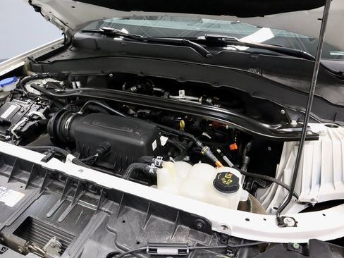 Used 2022 Ford Explorer Limited w/ Equipment Group 301A image 17