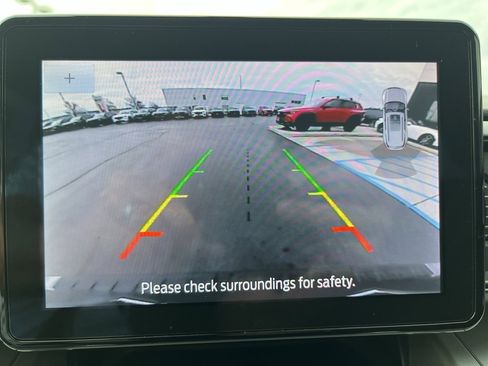 Used 2021 Ford Explorer XLT w/ Class III Trailer Tow Package image 18