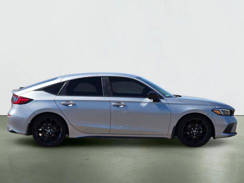 Used 2023 Honda Civic Sport image 7