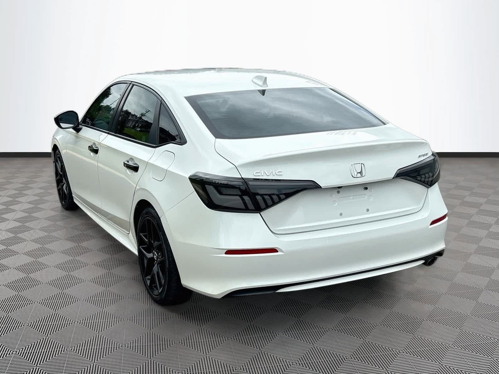 Used 2024 Honda Civic Sport image 7
